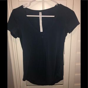 Lululemon short sleeve v neck